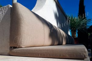 Matelas et coussins pour banquette extérieure couleur beige